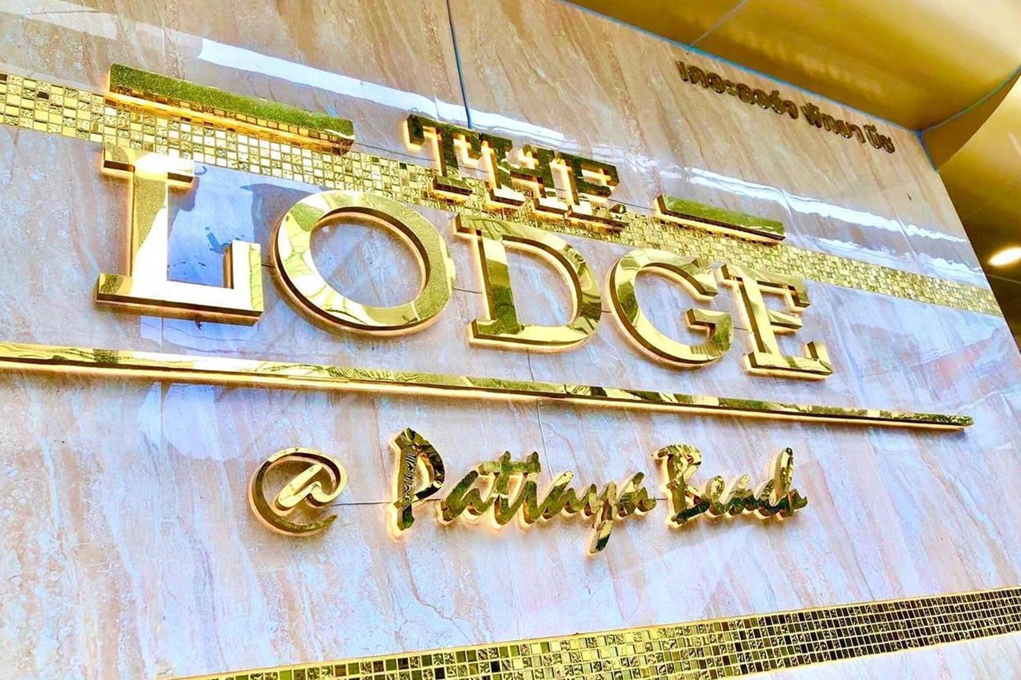 The Lodge Pattaya Exterior photo